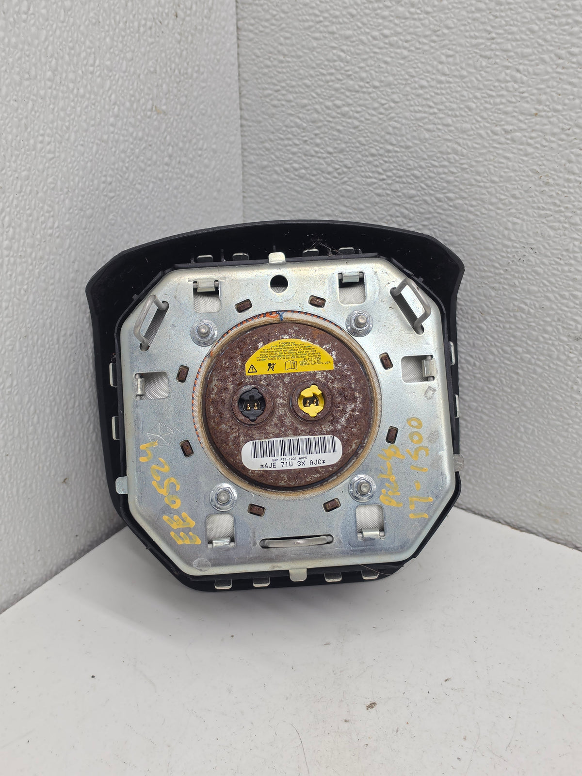 2014-2017 DODGE 1500 PICKUP Driver Steering Wheel Airbag Module OEM