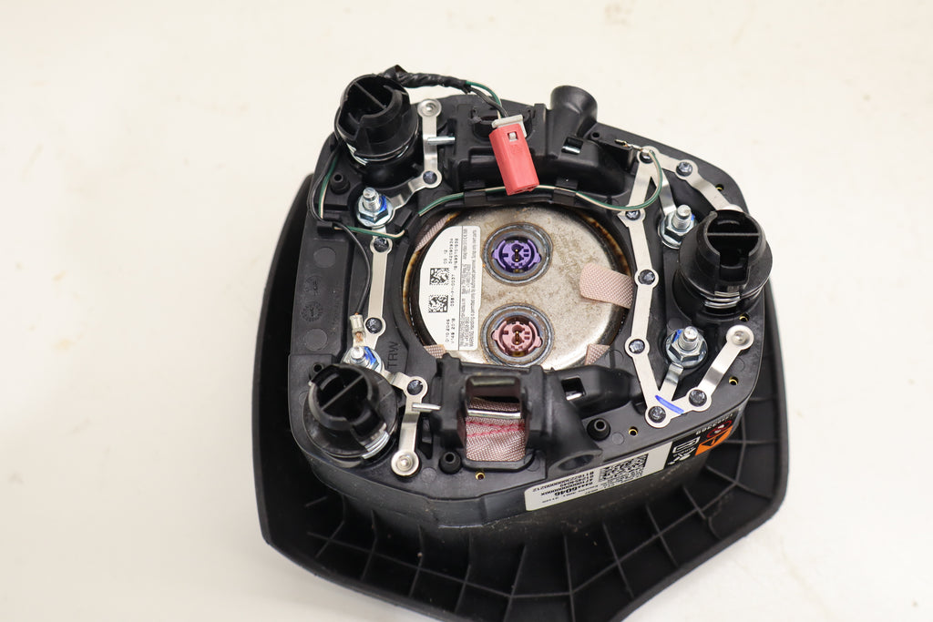 2019 Chevrolet Camaro Driver Steering Wheel Airbag Module OEM 1G1FH1R7XK0108209