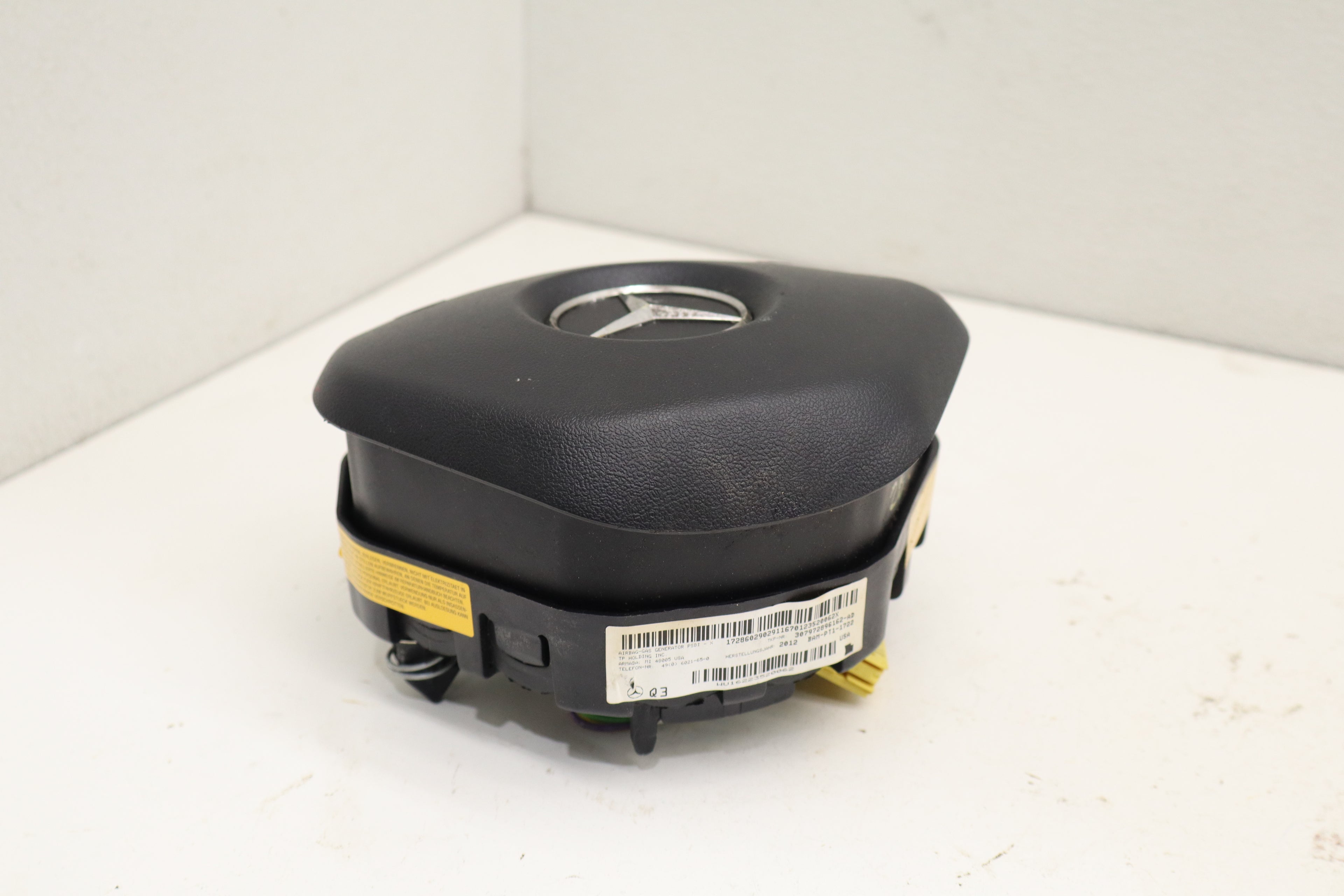 2012-2014 MERCEDES-BENZ C-Class Driver Steering Wheel Airbag Module OEM