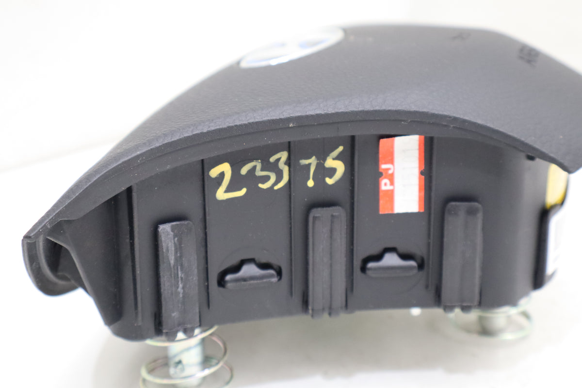 2016-2017 Hyundai Elantra Driver Steering Wheel Airbag Module OEM