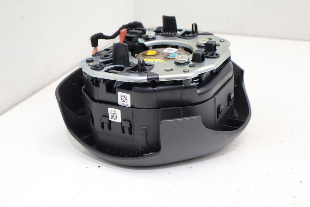 2015-2018 Chrylser 300 Driver Steering Wheel Airbag Module OEM