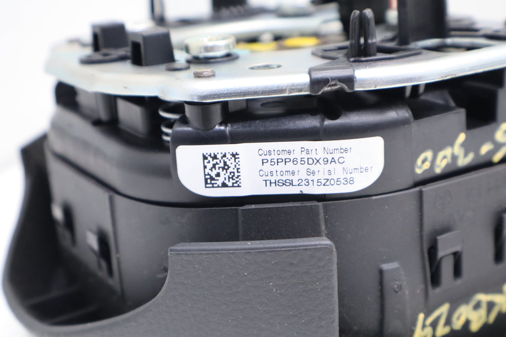 2015-2018 Chrylser 300 Driver Steering Wheel Airbag Module OEM