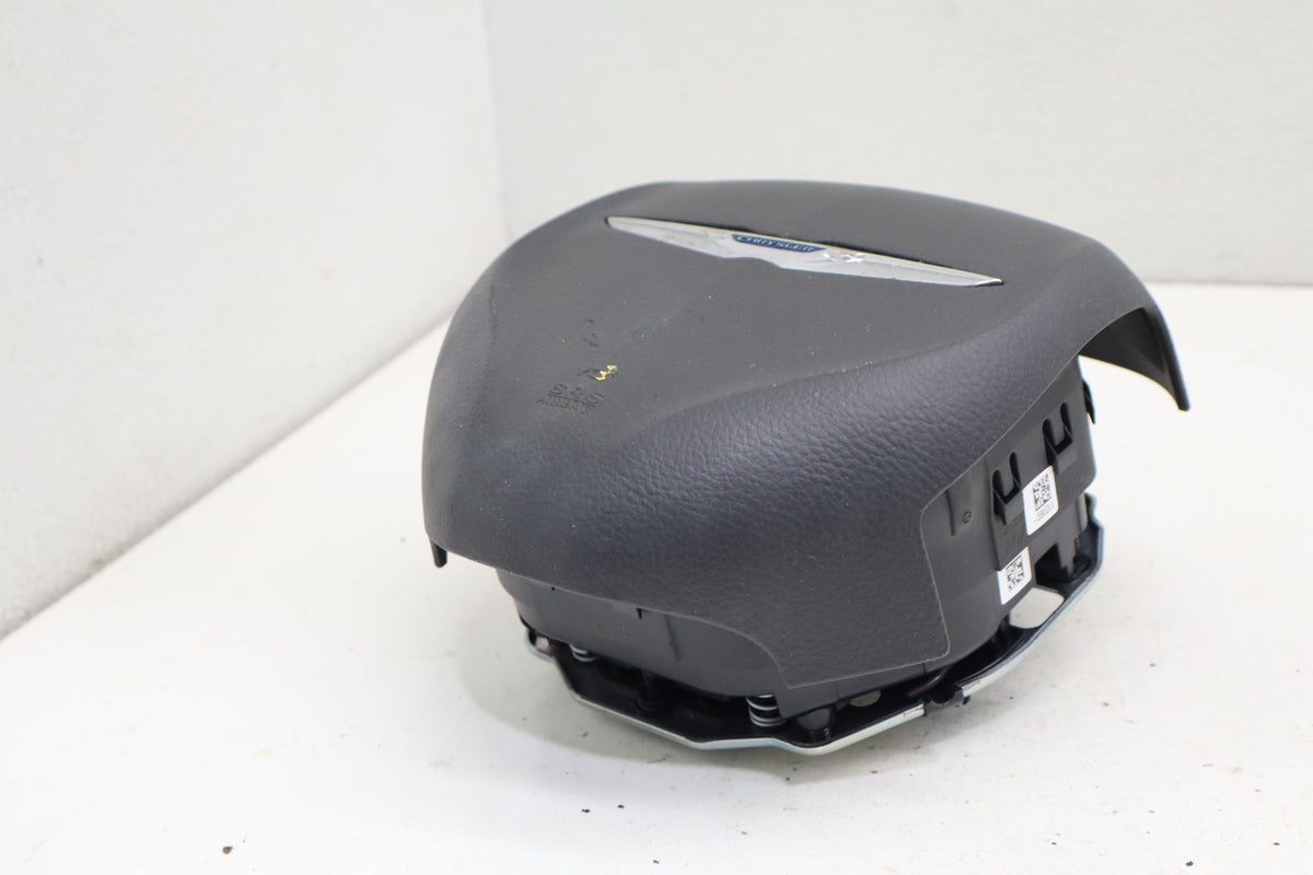 2015-2018 Chrylser 300 Driver Steering Wheel Airbag Module OEM