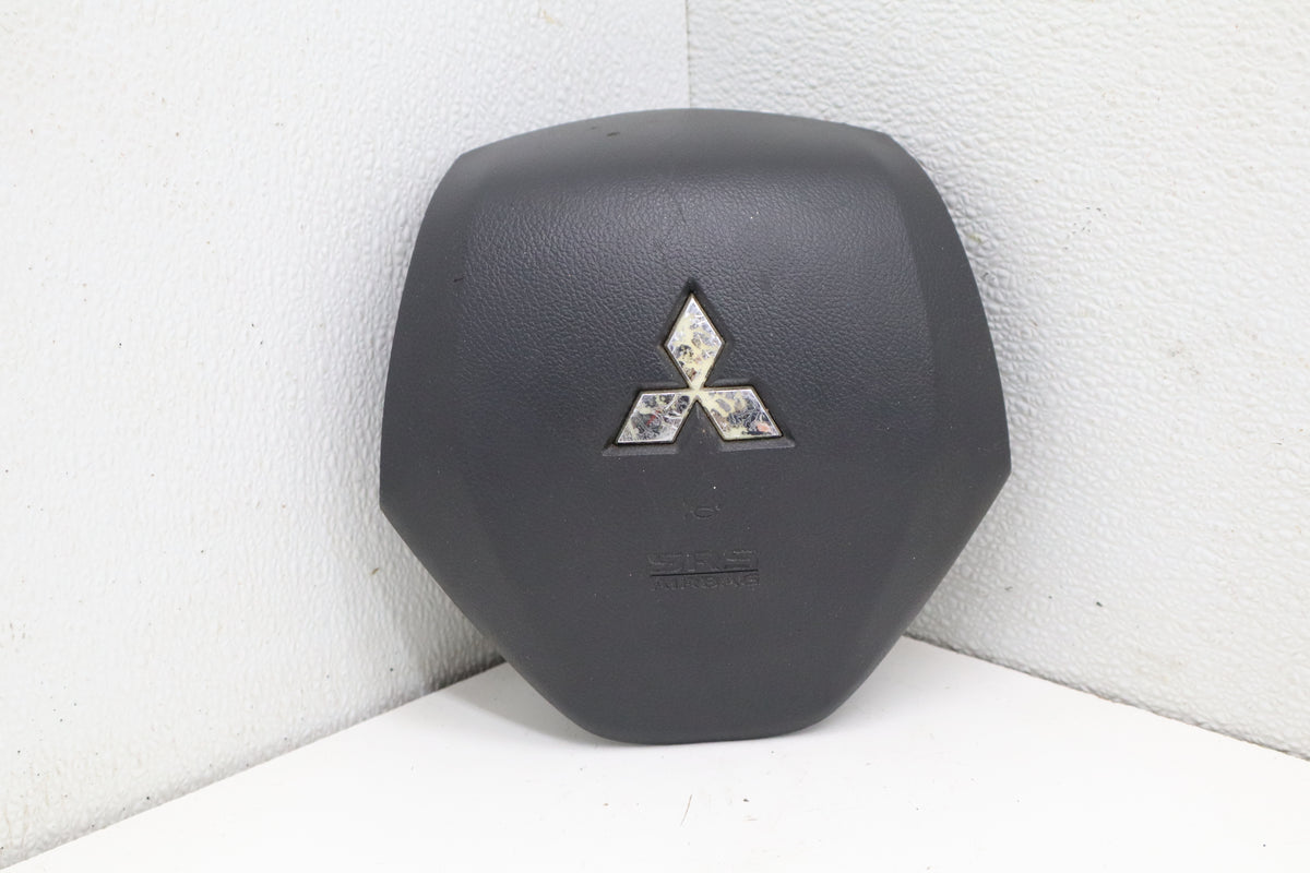 2018 Mitsubishi Outlander Driver Steering Wheel Airbag Module OEM