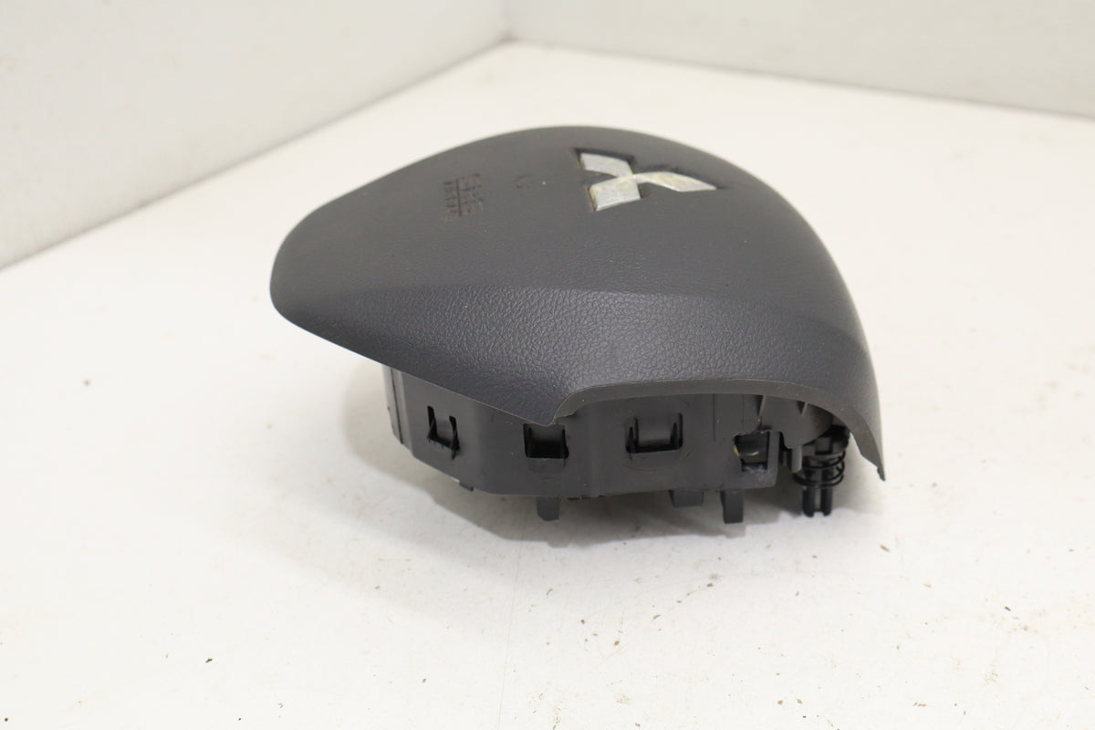 2018 Mitsubishi Outlander Driver Steering Wheel Airbag Module OEM