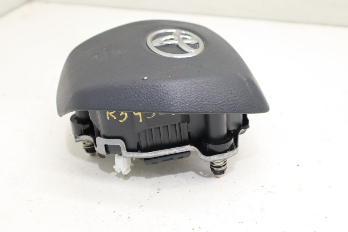 2018-2020 Toyota Camry Driver Steering Wheel Airbag Module OEM