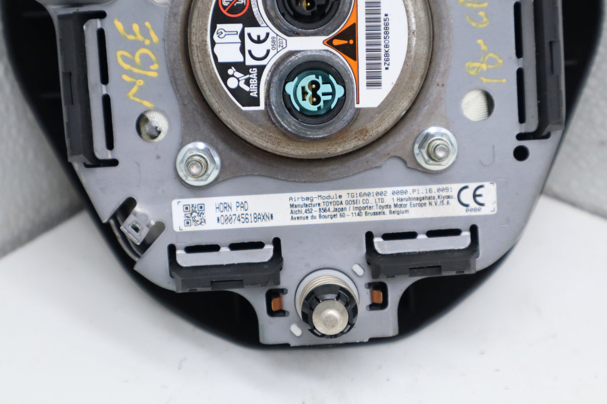 2018-2020 Toyota Camry Driver Steering Wheel Airbag Module OEM