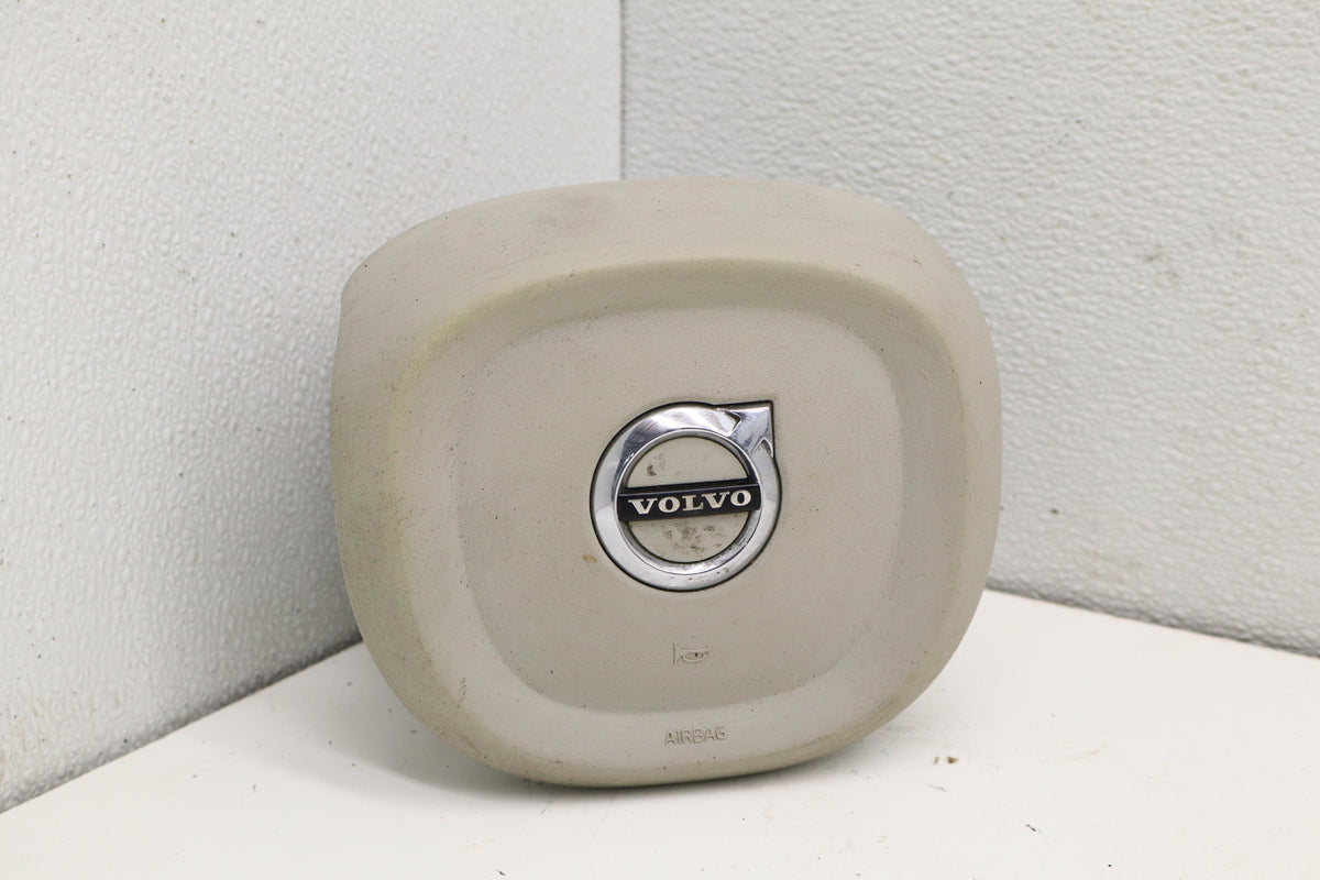 2019 VOLOVO XC90  Driver Steering Wheel Airbag Module OEM