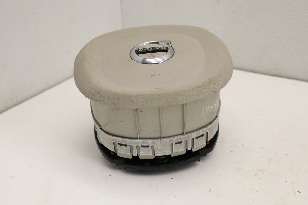 2019 VOLOVO XC90  Driver Steering Wheel Airbag Module OEM